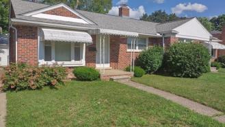 9928 Roseland St - Photo 1 of 1