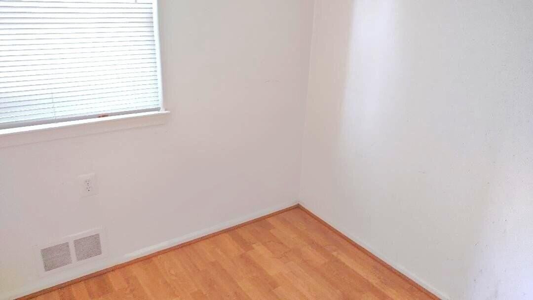 9928 Roseland St - Photo 4 of 17