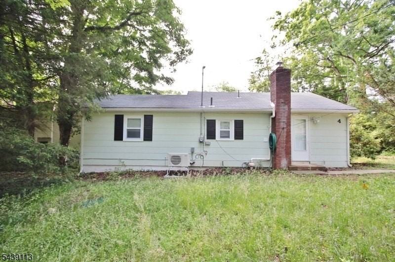 4 Village Pl - Photo 2 of 19