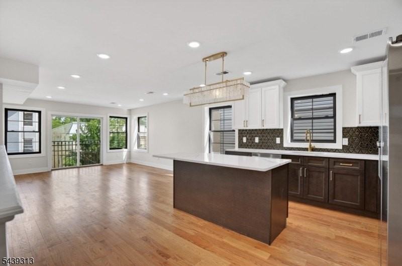 747 S 11th St - Photo 3 of 19