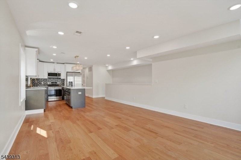 747 S 11th St - Photo 5 of 19