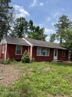 featured image of 3225 York Dr