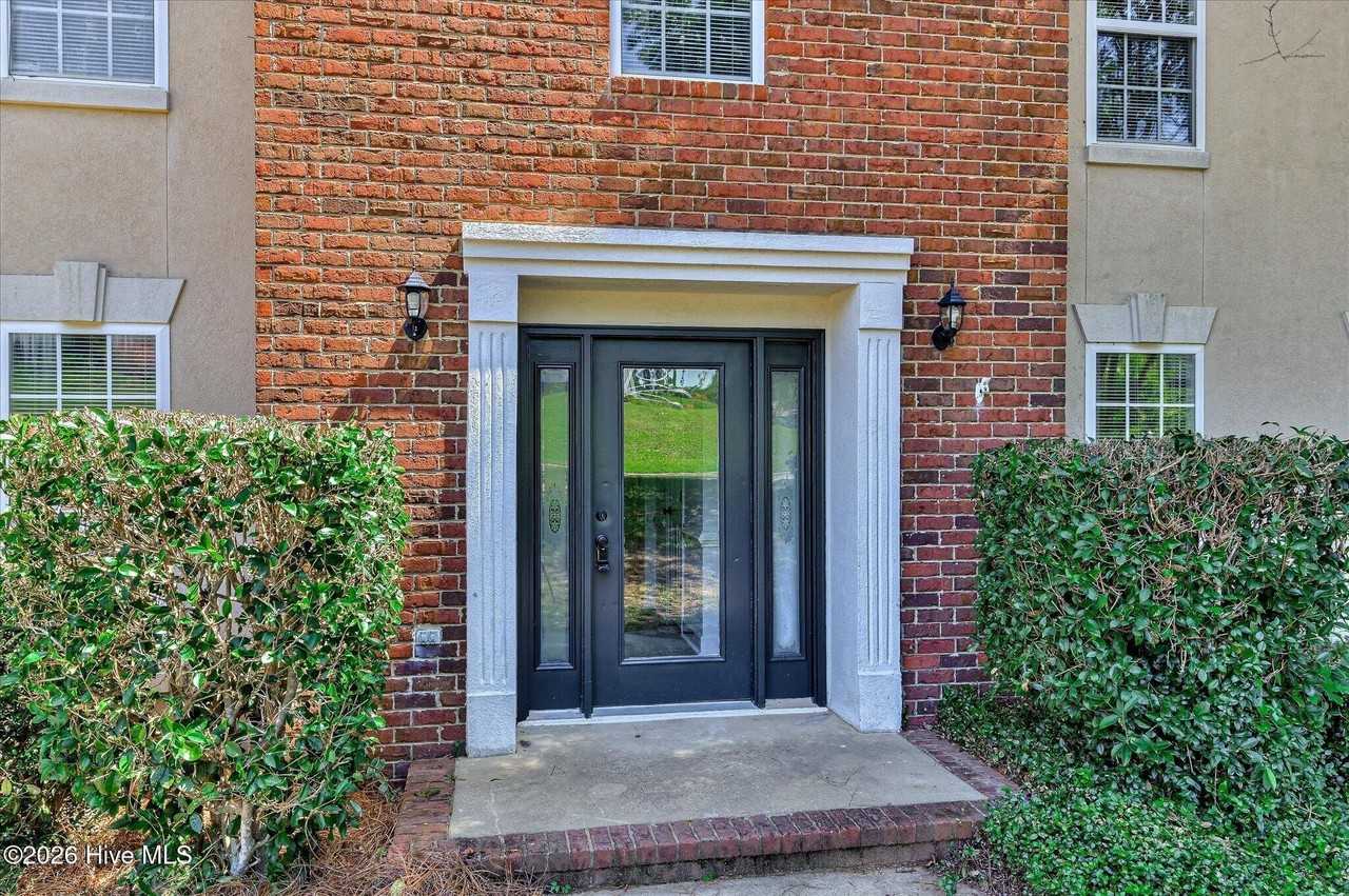 4688 Perry Mill Cir - Photo 4 of 41