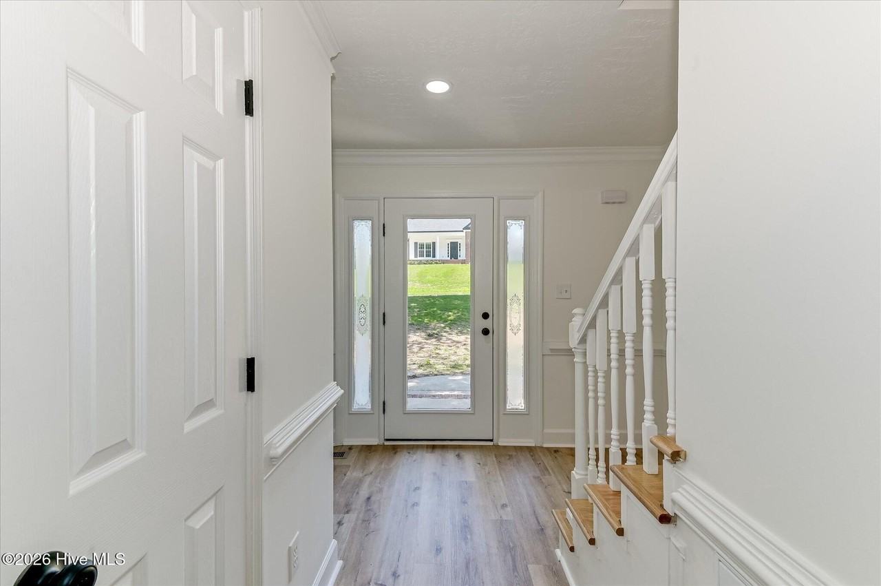 4688 Perry Mill Cir - Photo 5 of 41