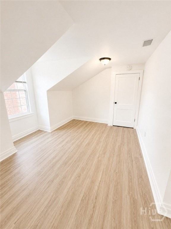 612 W 40th St #B - Photo 4 of 11