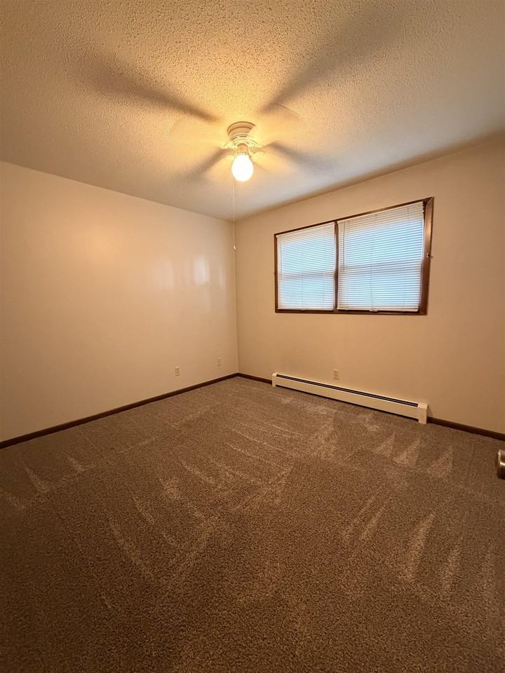 1501 Hill Ave #1 - Photo 4 of 6