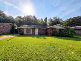 featured image of 6520 Pinebrook Dr