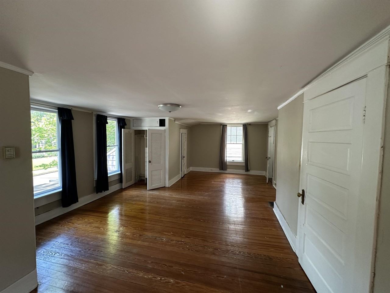 1884 Vinton Ave - Photo 7 of 19