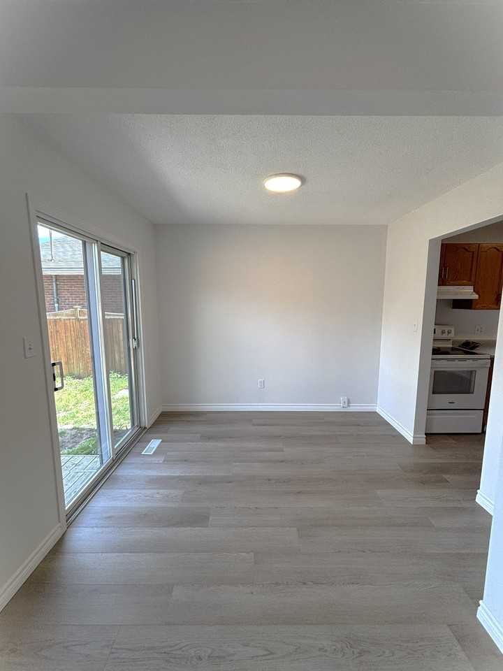 266 London Rd - Photo 3 of 15