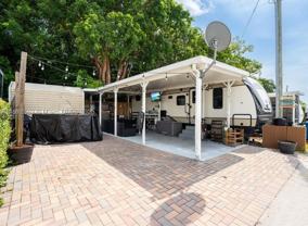 325 Calusa St #118 - Photo 1 of 1