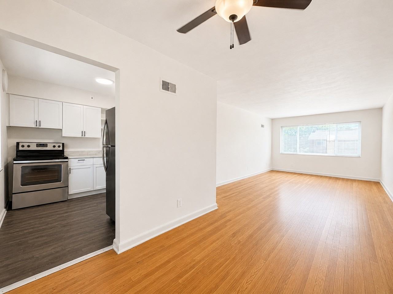 5952 Nagel Avenue #2E - Photo 4 of 11
