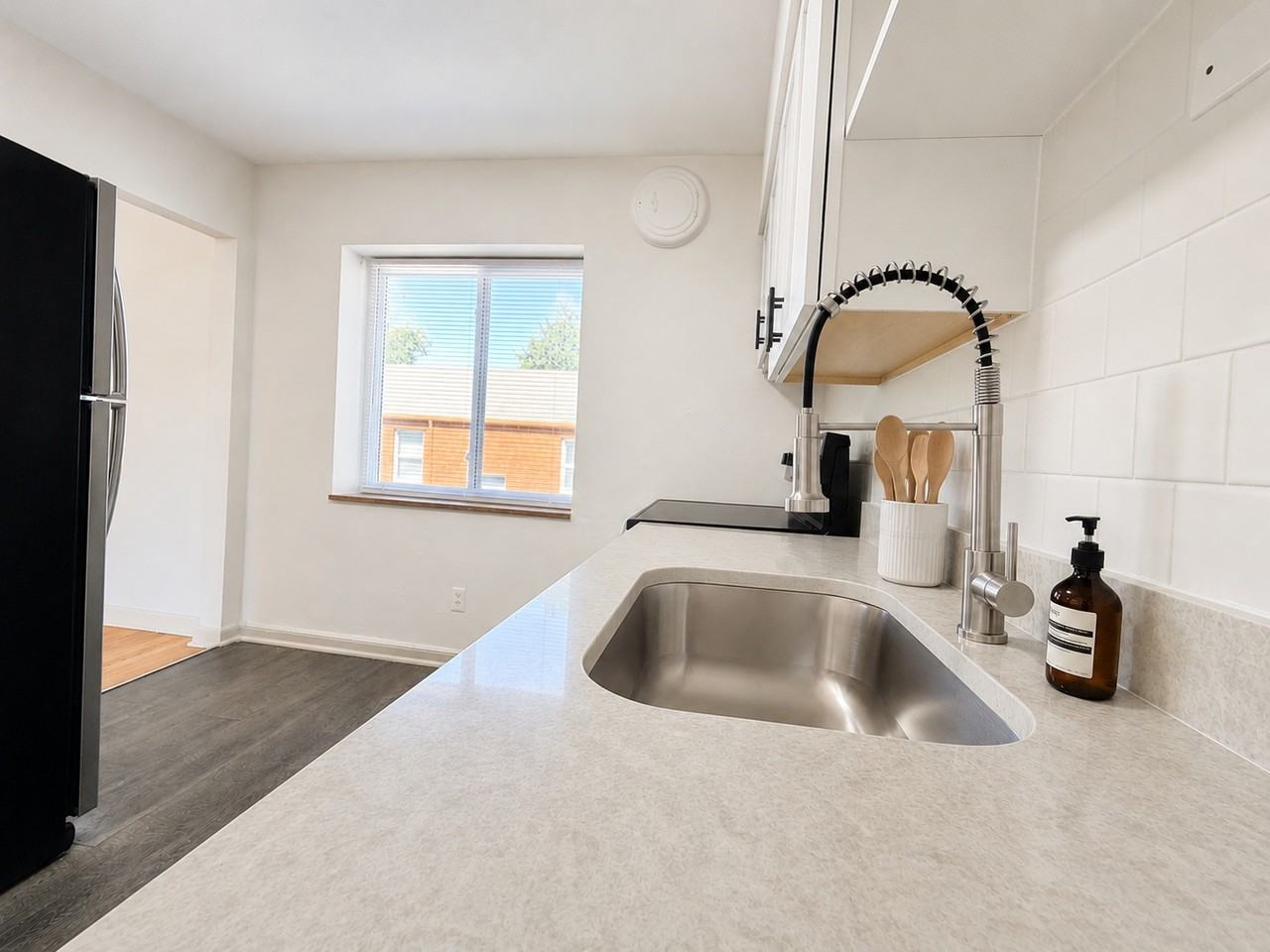 5952 Nagel Avenue #2E - Photo 3 of 11