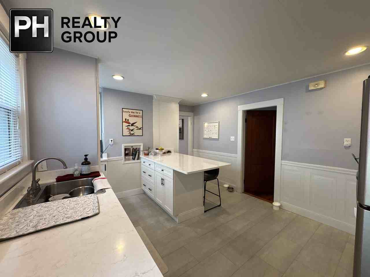 37 Irma Ave #1 - Photo 2 of 8