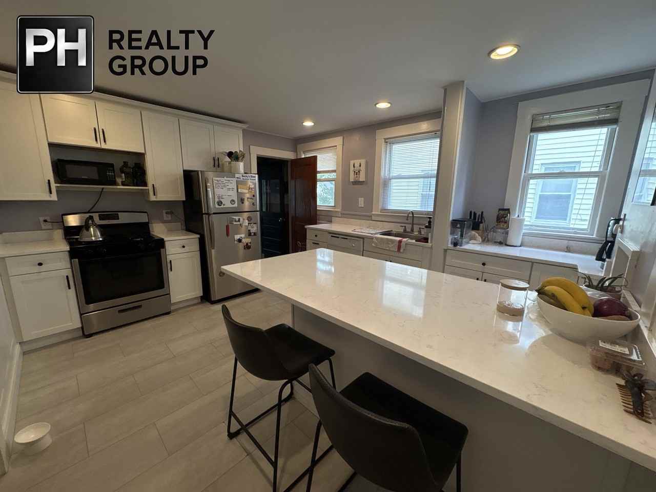 37 Irma Ave #1 - Photo 5 of 8