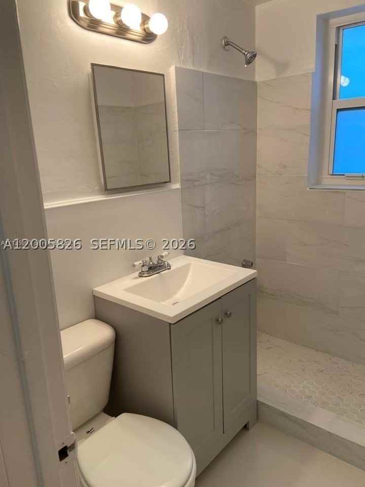 1995 Marseille Dr #5 - Photo 6 of 10
