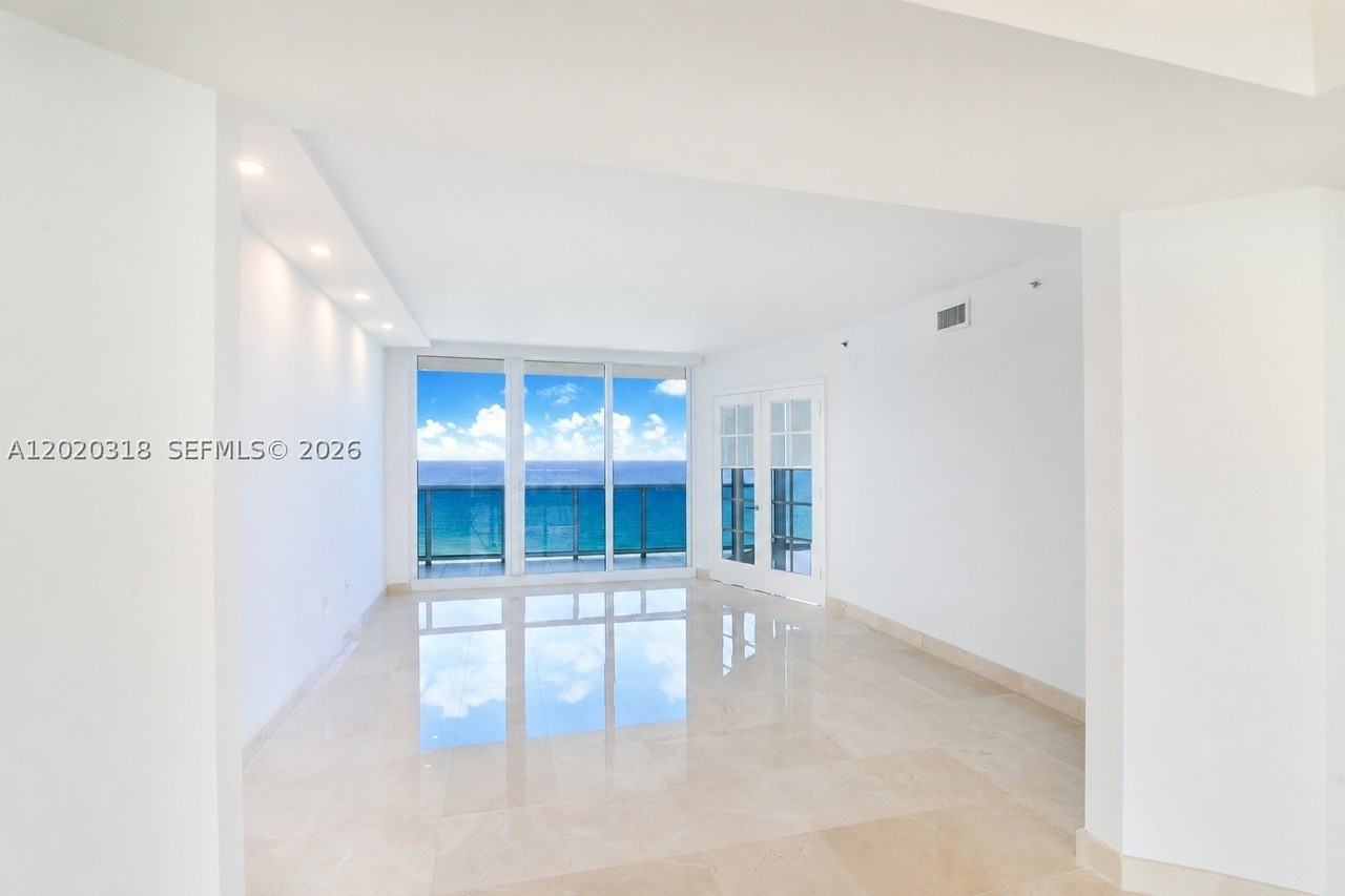 19333 Collins Ave #1907 - Photo 5 of 28