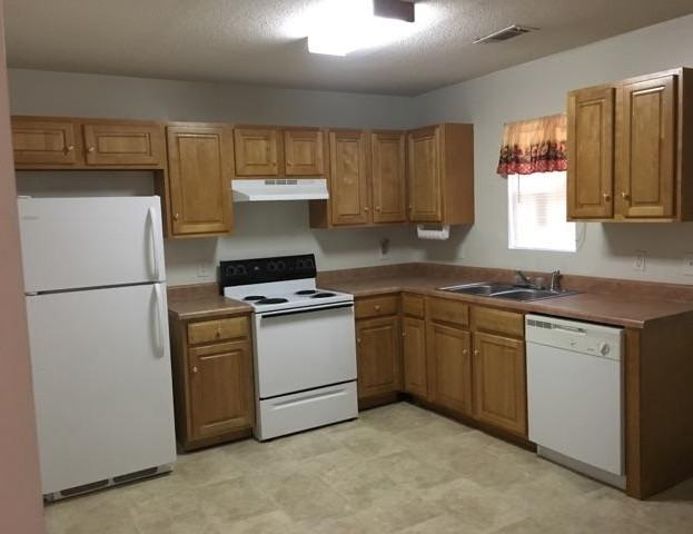 621 North Wilkinson Street - AUnit A #A - Photo 3 of 34