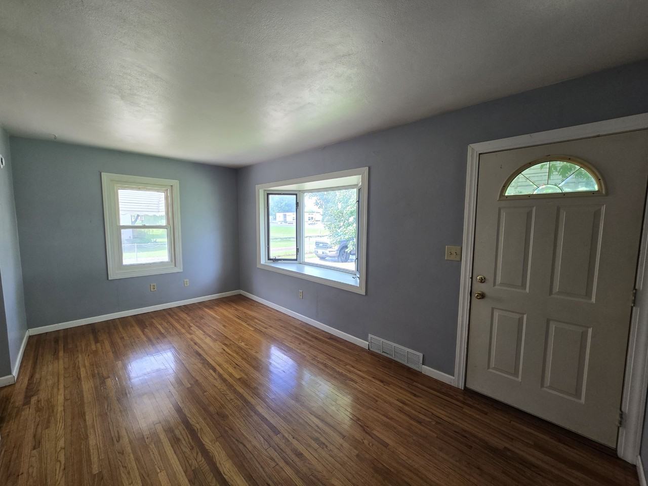 7206 Laporte Rd #1 - Photo 4 of 30