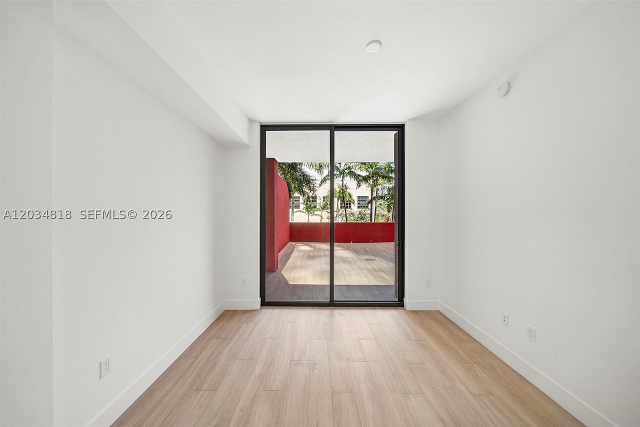 90 NE 32 St #203 - Photo 7 of 50