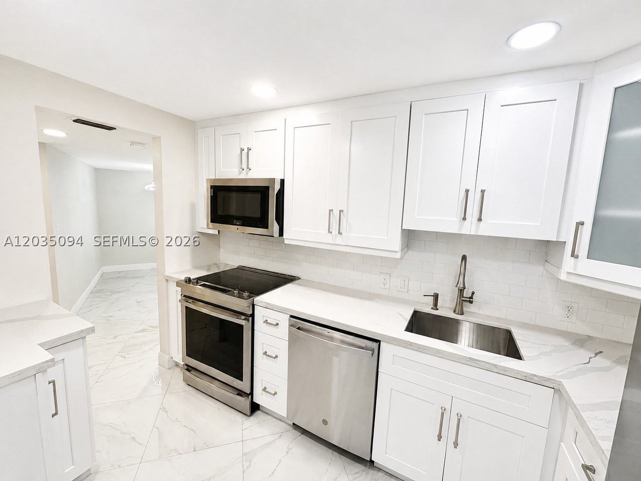 3301 N Country Club Dr #305