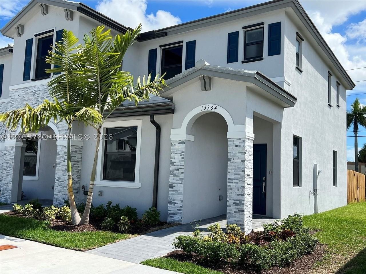 13364 Sw 287th Ter - Photo 2 of 23