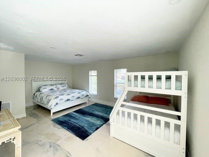416 N Rainbow Dr - Photo 3 of 35