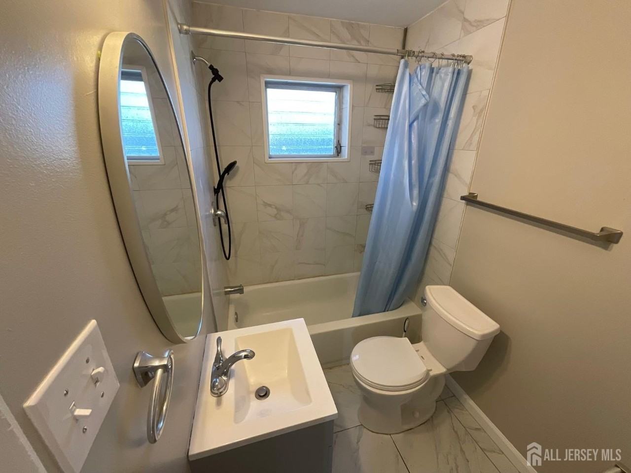 54 Randolph Ave - Photo 4 of 9