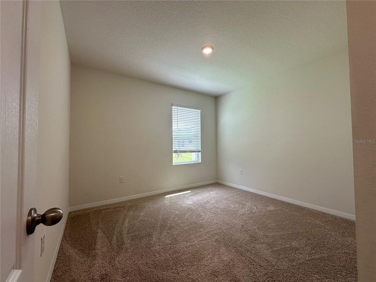 5740 Sunbonnet Way - Photo 7 of 35
