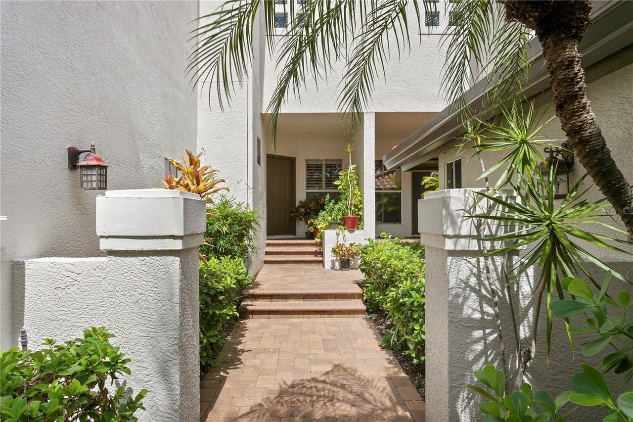 1114 Shipwatch Cir - Photo 6 of 50