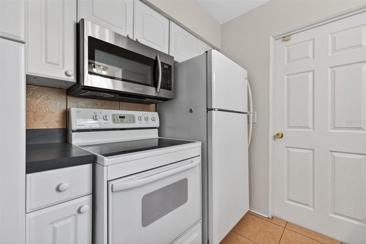 11234 68th Ave - Photo 5 of 10