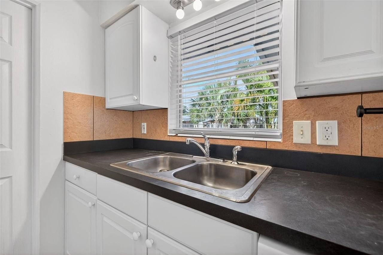 11234 68th Ave - Photo 6 of 10