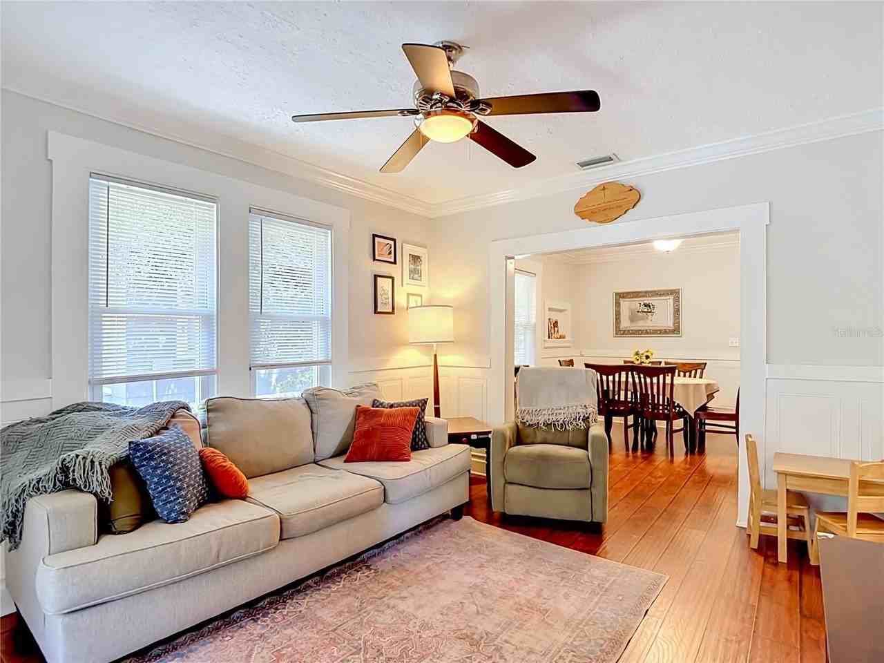 115 E Lambright St - Photo 3 of 41