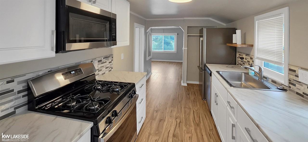 33991 Orangelawn St - Photo 5 of 10