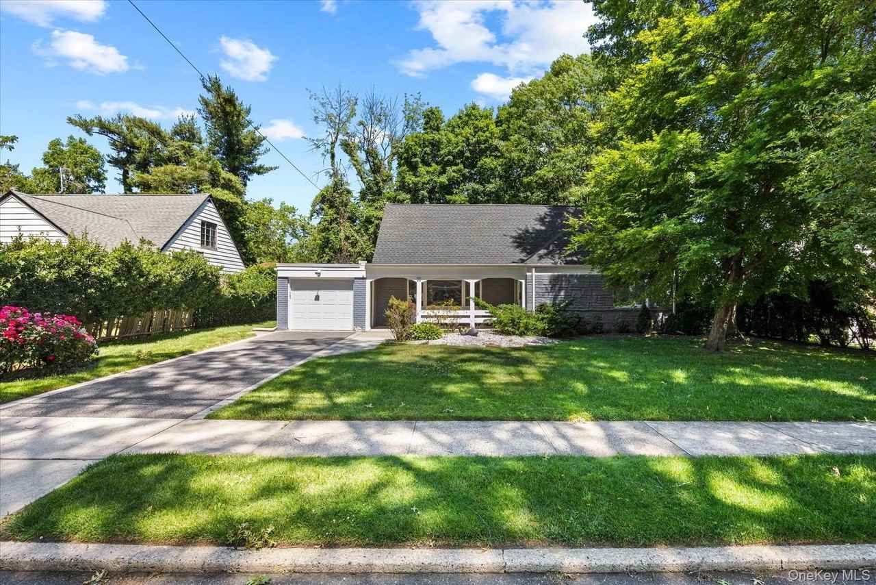 55 Warwick Rd - Photo 2 of 29