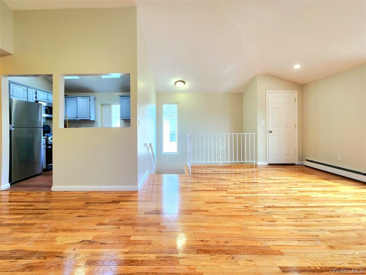 9417 90th Ave #2ndFL - Photo 3 of 22