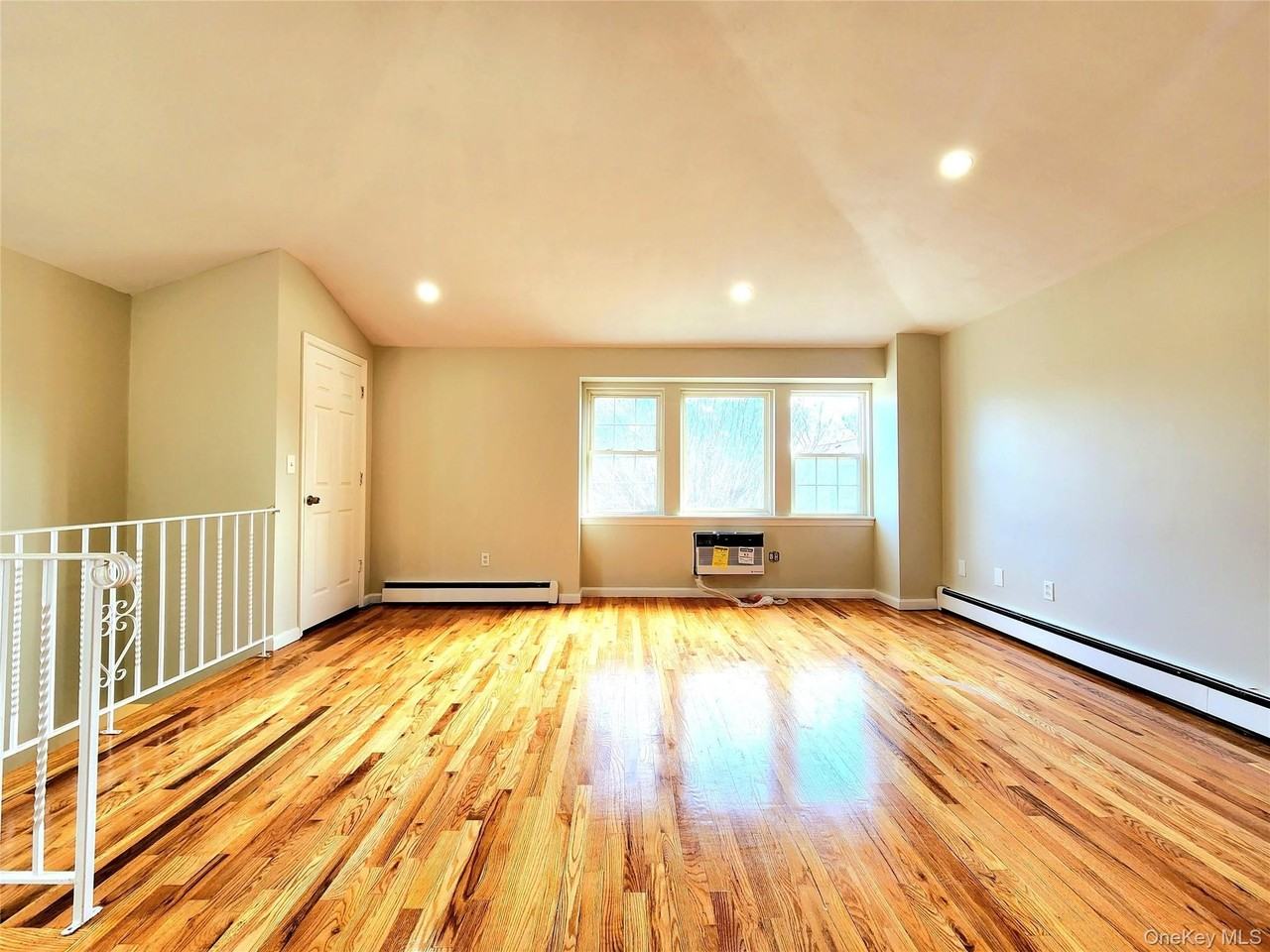 9417 90th Ave #2ndFL - Photo 7 of 22