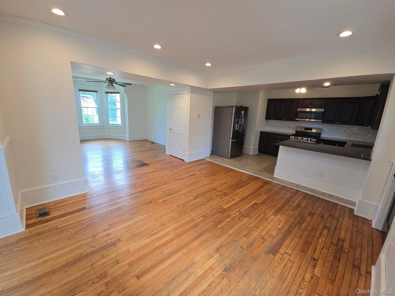 145 W Main St - Photo 5 of 15