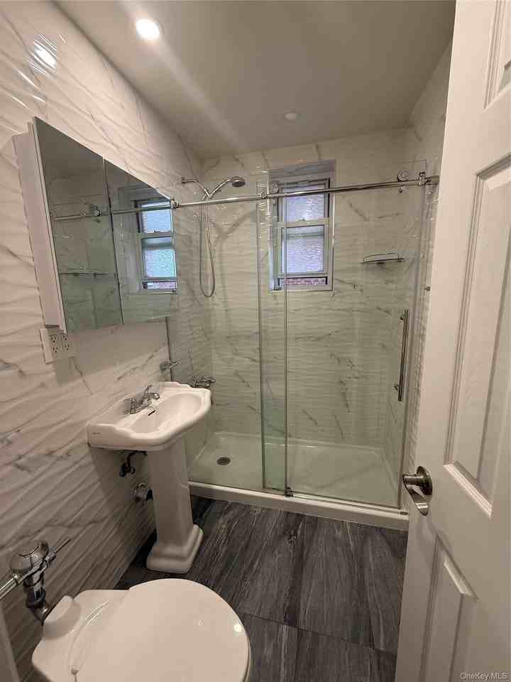 6259 108th St #3 - Photo 7 of 10
