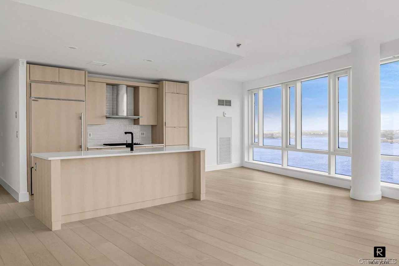 70 Little West St #20C - Photo 2 of 19