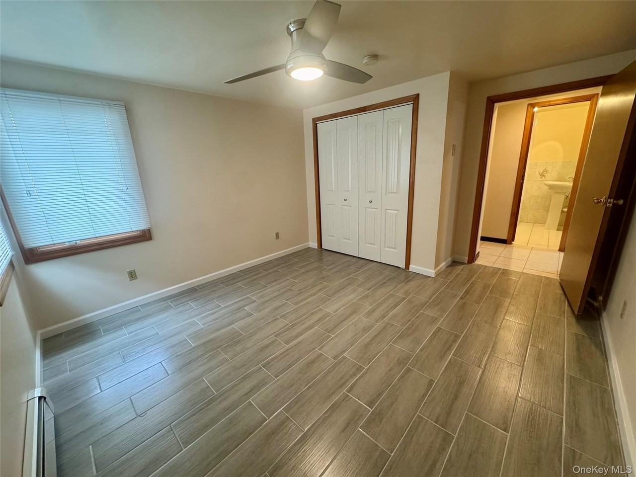 225 W 21st St - Photo 6 of 7