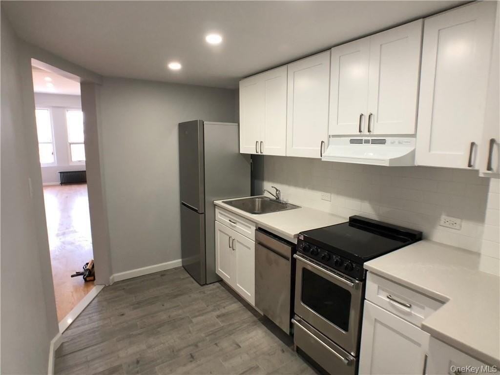 168 Myrtle Blvd #B - Photo 7 of 11