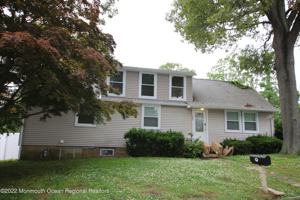 featured image of 142 Delaware Ave