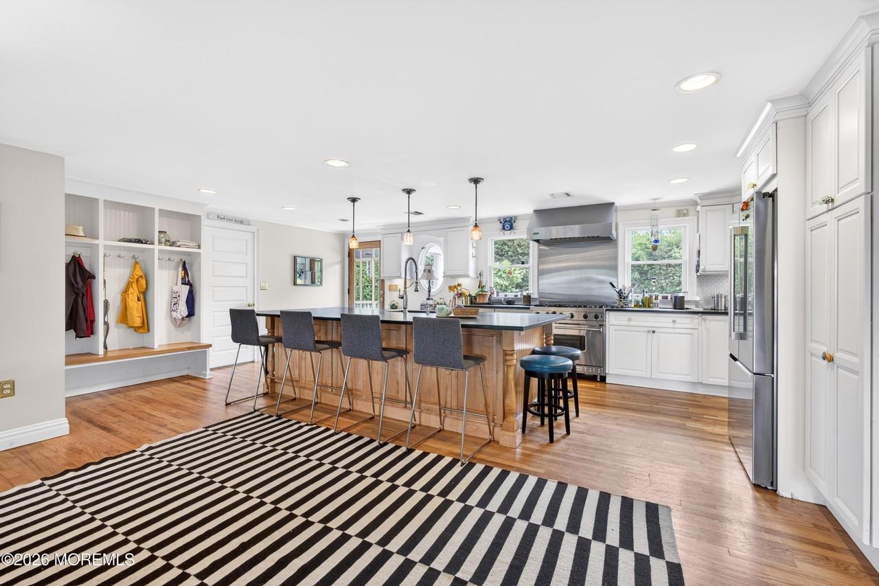 20 Bayonne Ave - Photo 5 of 28