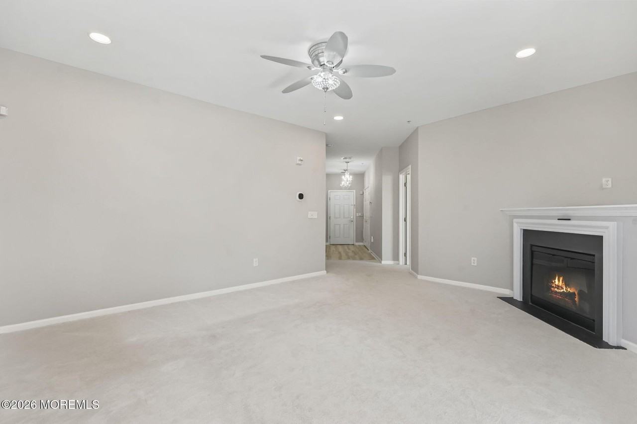 327 Mill Pond Way - Photo 3 of 26