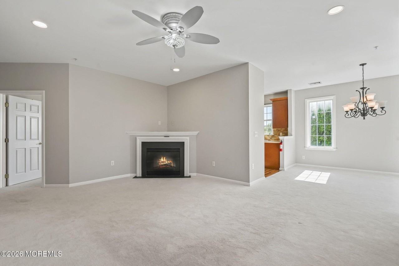 327 Mill Pond Way - Photo 5 of 26