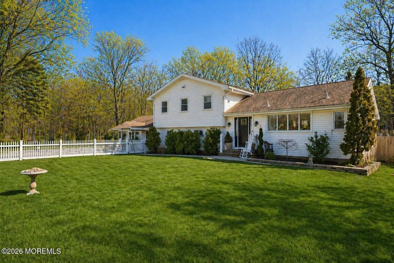 437 Adamston Rd - Photo 3 of 37