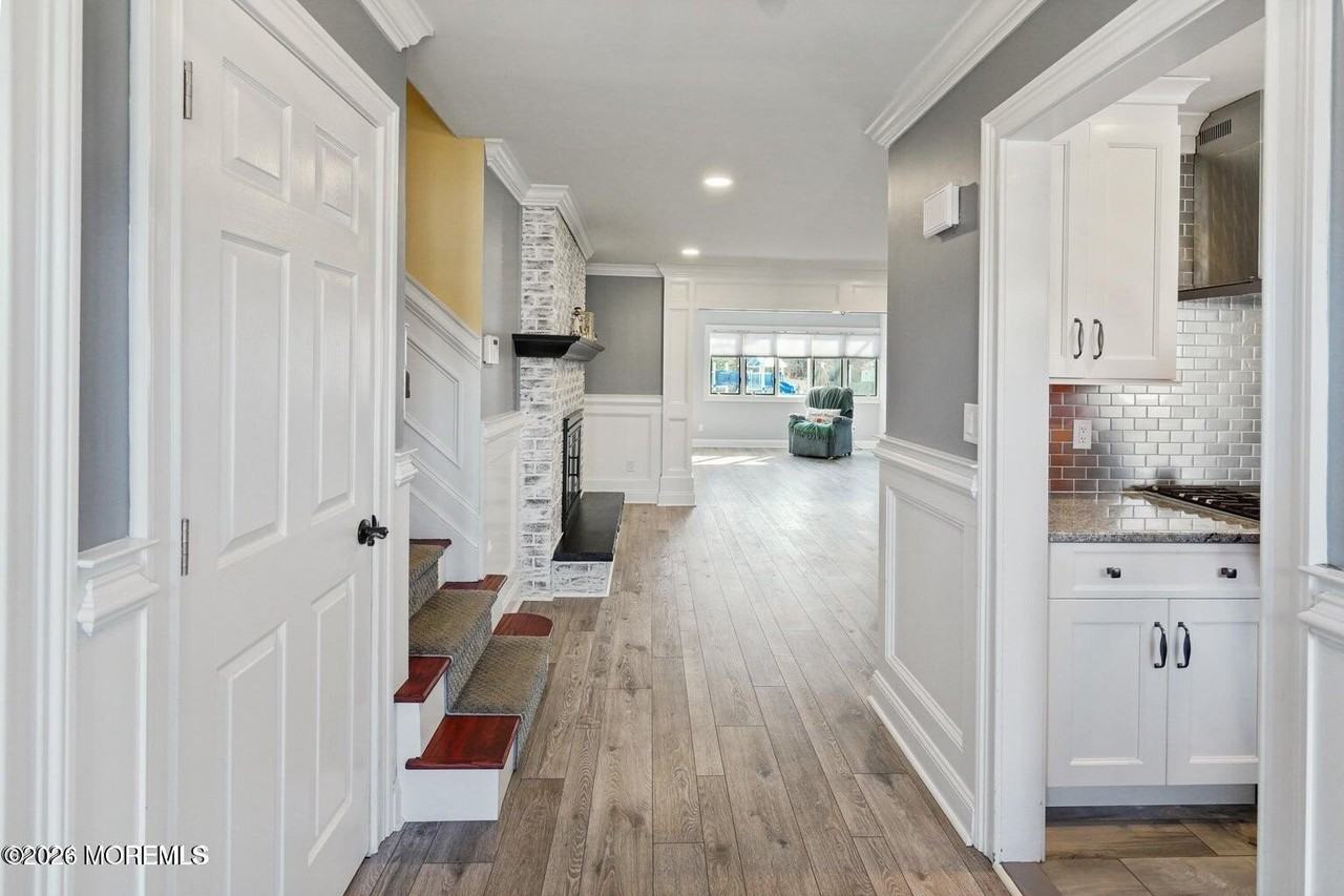 437 Adamston Rd - Photo 6 of 37