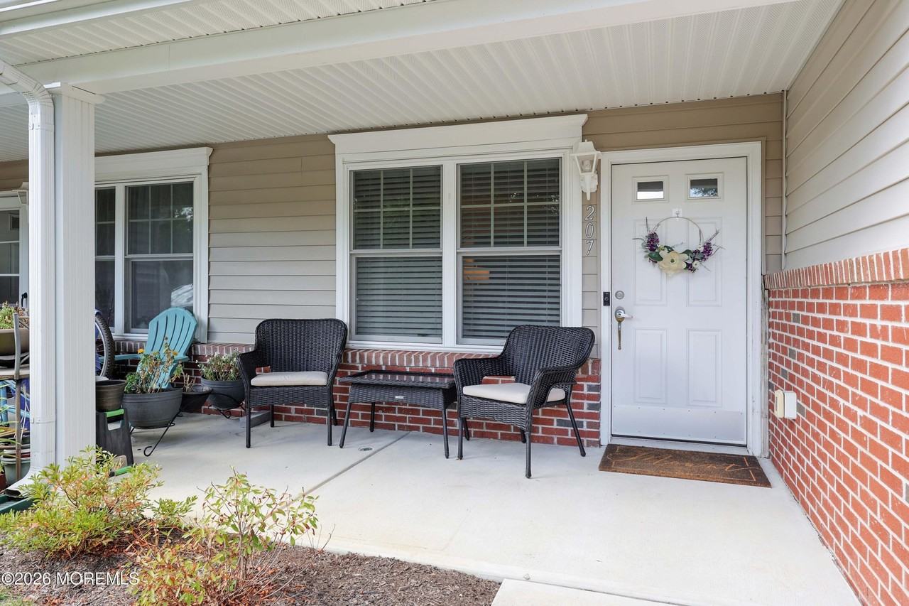 207 Harvest Way - Photo 2 of 30