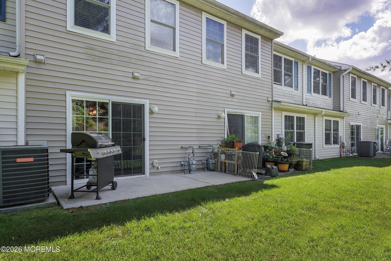 207 Harvest Way - Photo 7 of 30