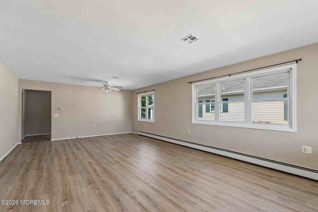 10 Purnell St - Photo 4 of 24